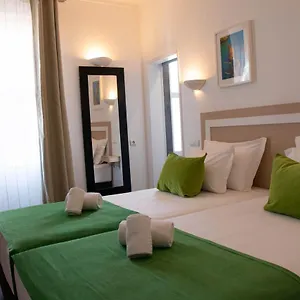 cheerful-polana-residence-hotel.hotelaalgarve.com/